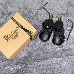 Dr. Martens (Auburn) infants
